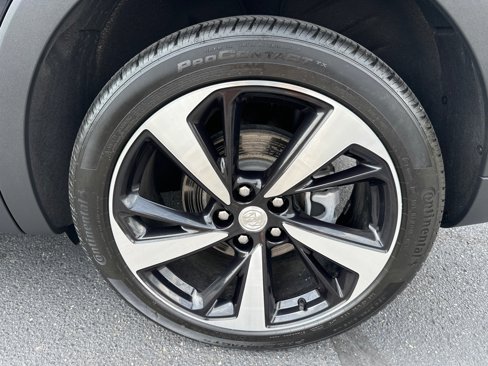 Used 2021 Buick Envision Essence w/ Technology Package I image 35