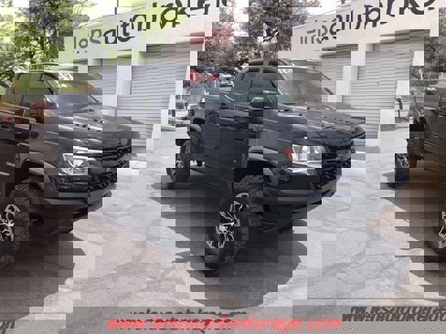 Used 2018 Chevrolet Colorado ZR2 image 2