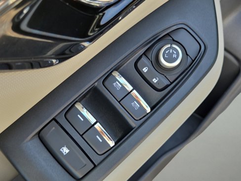 Certified 2025 Subaru Forester Limited image 23