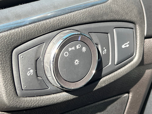 Used 2015 Ford Edge Titanium w/ Equipment Group 302A image 17