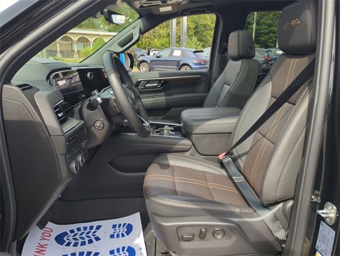Certified 2025 Chevrolet Suburban High Country w/ Sun And Tow Package image 20