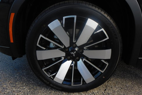 New 2025 Mitsubishi Outlander AWD image 9