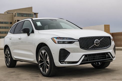 New 2026 Volvo XC60 B5 Plus w/ Protection Package Premier image 3