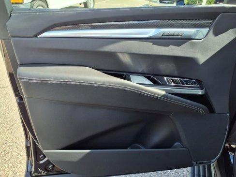 Used 2025 Cadillac Escalade V image 15
