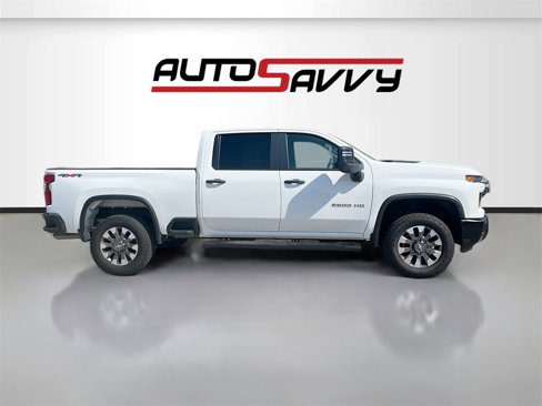 Used 2024 Chevrolet Silverado 2500 Custom w/ Custom Value Package image 8