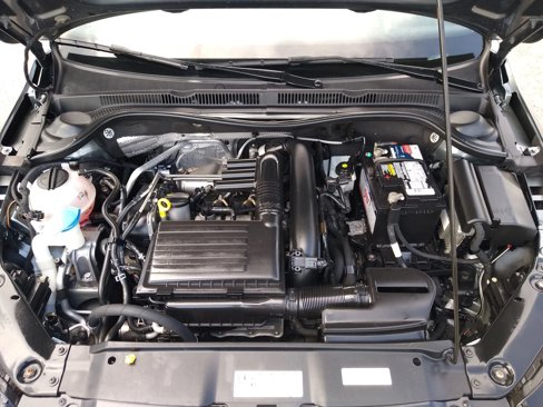 Used 2017 Volkswagen Jetta SE image 21