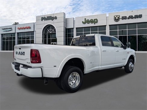 New 2026 RAM 3500 Limited image 4