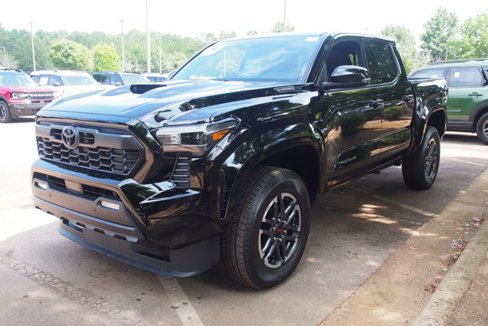 Used 2025 Toyota Tacoma TRD Sport image 3