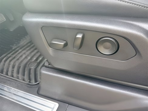 New 2025 Chevrolet Silverado 1500 LTZ w/ Technology Package image 23