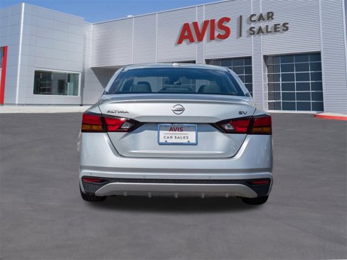 Used 2024 Nissan Altima 2.5 SV image 7