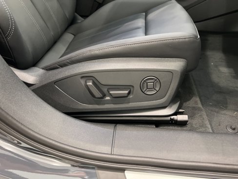New 2025 Audi A6 e-tron Premium Plus image 22