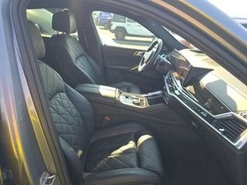 Used 2024 BMW X6 xDrive40i image 6