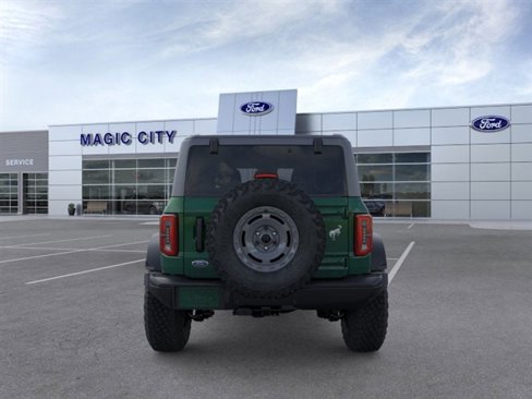 New 2025 Ford Bronco Badlands image 5
