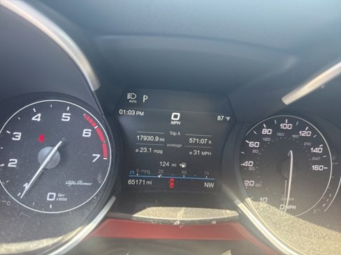 Used 2020 Alfa Romeo Stelvio Ti w/ Active Blind Spot Package image 11
