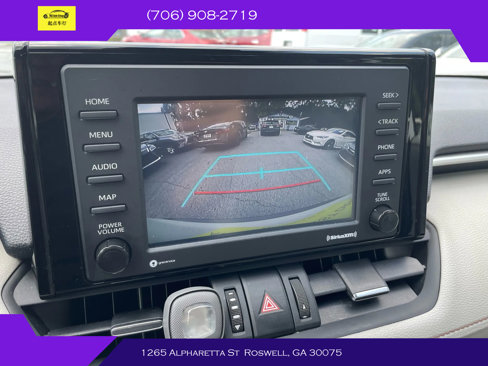 Used 2022 Toyota RAV4 XLE Premium image 18