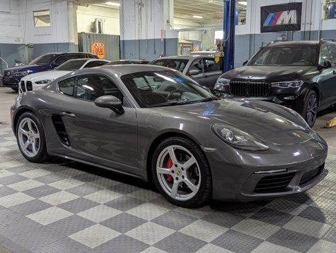 Used 2018 Porsche 718 Cayman S w/ Sport Chrono Package image 4