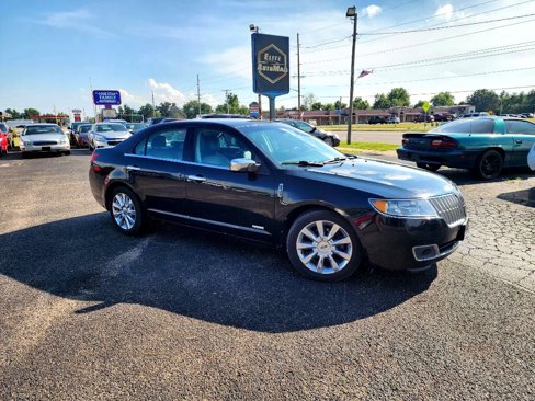 Used 2012 Lincoln MKZ Hybrid image 2
