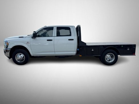Used 2024 RAM 3500 Tradesman w/ Chrome Appearance Group image 6