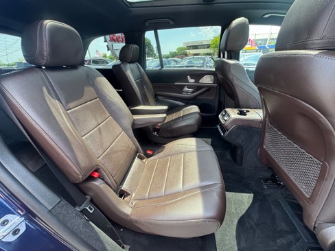 Used 2021 Mercedes-Benz GLS 450 4MATIC image 19