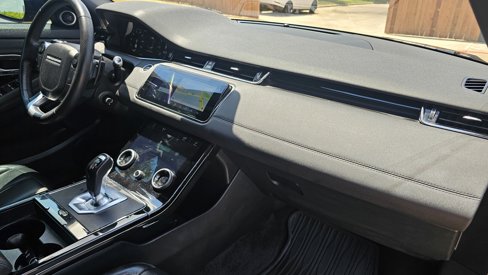 Used 2020 Land Rover Range Rover Evoque R-Dynamic SE image 32
