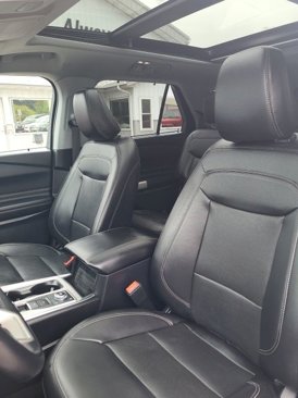 Used 2021 Ford Explorer Limited w/ Class III Trailer Tow Package image 5