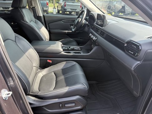 Used 2023 Honda Pilot Elite image 23