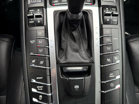 Used 2016 Porsche Macan S image 33