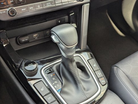 Certified 2025 Kia Seltos EX w/ EX Sunroof Package image 28