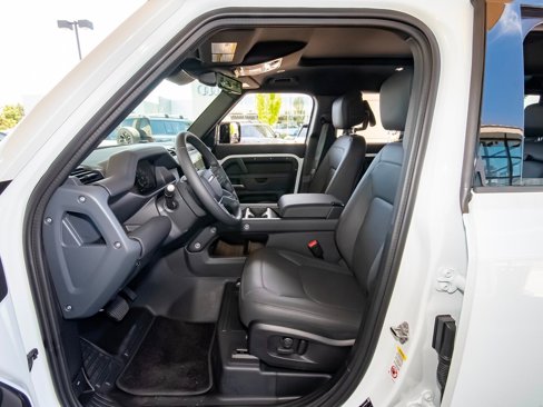New 2025 Land Rover Defender 110 X-Dynamic SE image 33