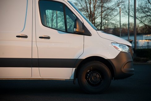 Used 2025 Mercedes-Benz Sprinter 2500 image 9