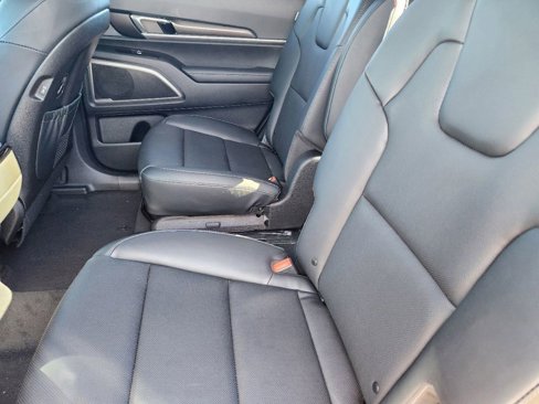 New 2025 Kia Telluride S image 11