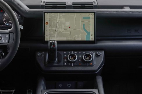 Used 2023 Land Rover Defender 110 image 16