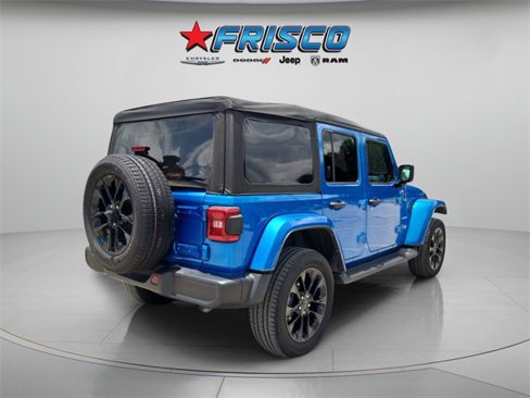 Used 2022 Jeep Wrangler Unlimited Sahara image 4