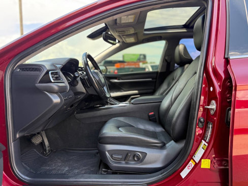 Used 2018 Toyota Camry XSE w/ Accessory Appearance Package image 9