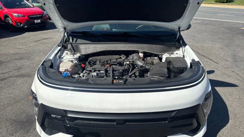 Used 2024 Hyundai Kona N Line image 11
