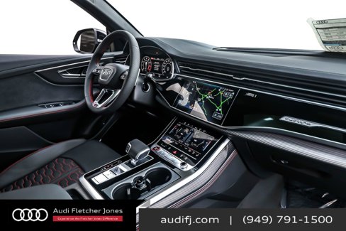 New 2025 Audi RS Q8 performance image 5
