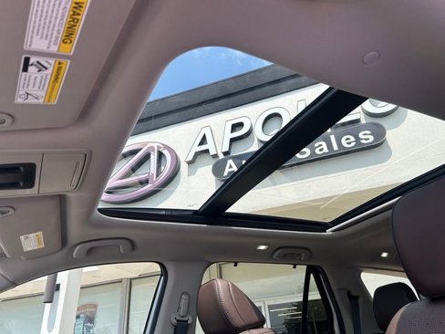 Used 2025 Honda Pilot Elite image 17