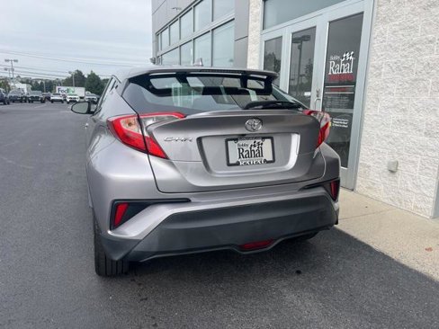 Certified 2018 Toyota C-HR XLE image 5