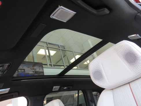 New 2026 Cadillac Vistiq Luxury w/ LPO, Floor Liner Package image 33