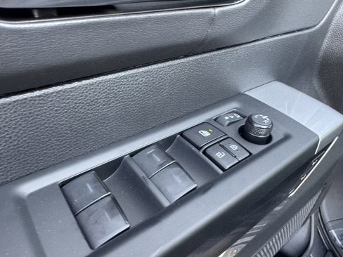 New 2025 Toyota Tundra Platinum image 12