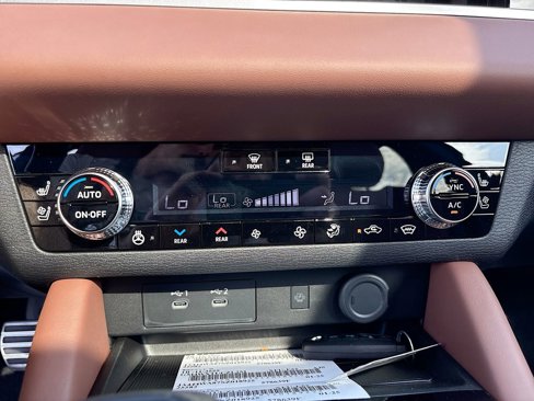 New 2025 Mitsubishi Outlander SEL image 20