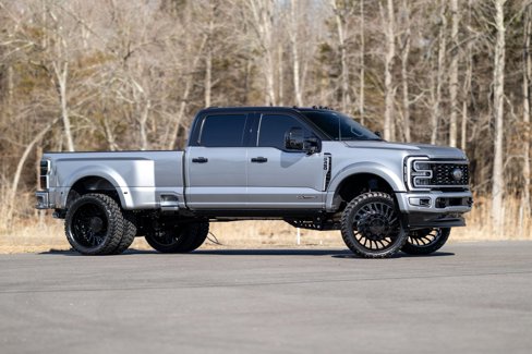 Used 2024 Ford F450 Limited w/ FX4 Off-Road Package image 3