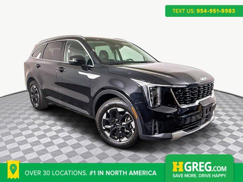 Used 2024 Kia Sorento S image 1