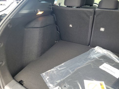 New 2025 Nissan Kicks SV w/ SV Premium Package image 31