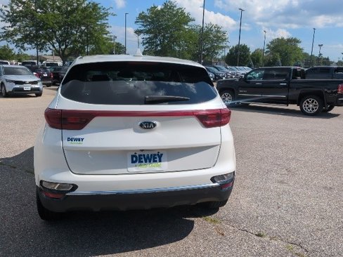 Used 2022 Kia Sportage LX image 4