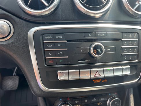 Used 2019 Mercedes-Benz CLA 250 4MATIC image 34