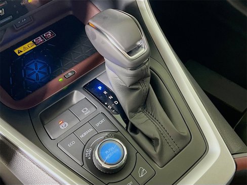 Certified 2025 Toyota RAV4 Limited image 16