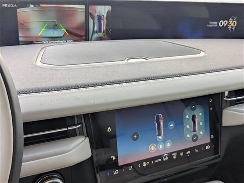 New 2025 Lincoln Navigator Reserve image 12