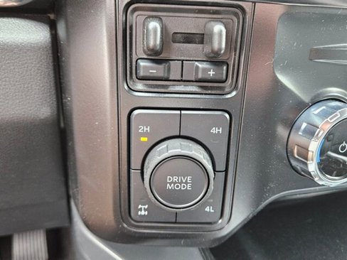 New 2025 Ford F250 Lariat w/ Lariat Ultimate Package image 23