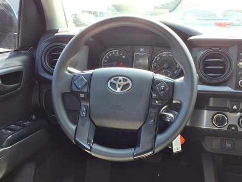 Used 2022 Toyota Tacoma SR image 7